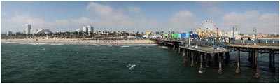 Santa Monica یکی از شهرهای کوچک ایالت کالیفرنیا در کشور آمریکا است و در غرب کلانشهر لس آنجلس واقع شده است.